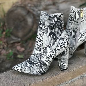 “Brianne” Snake 🐍 bootie